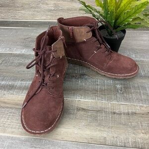 CLARKS Tamitha Key Mahogany Laced Ankle Boot Side Zipper Women’s Size 7